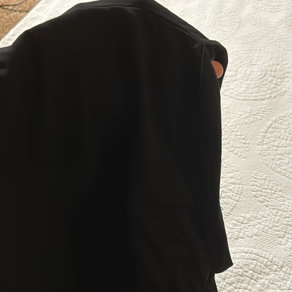 Vero Moda Short cuffed Sleeve Long Top. NWT. Size 22 - Picture 10 of 11